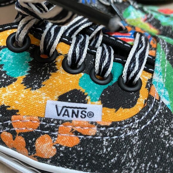 Vans Crayola Authentic Unisex Sneaker Size 7M / 8.5 W Multicolor Floral Hawaiian - Picture 5 of 8